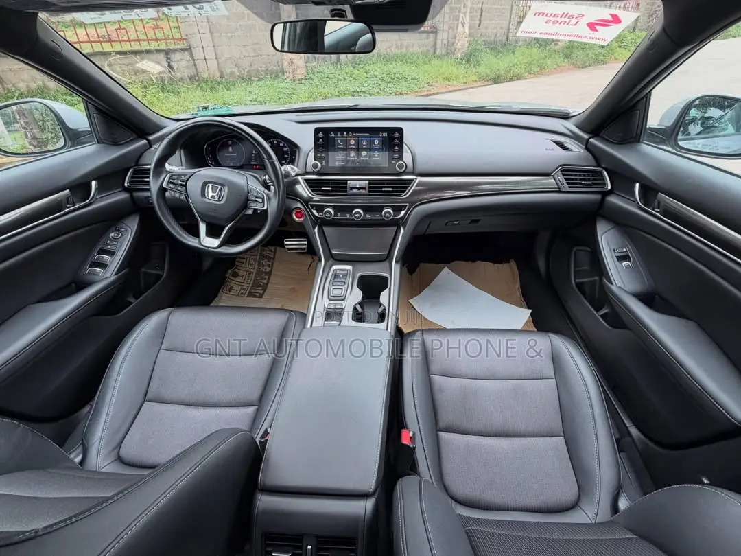 Honda Accord Sport (2.0L 4cyl Turbo 10A) 2019 Gray