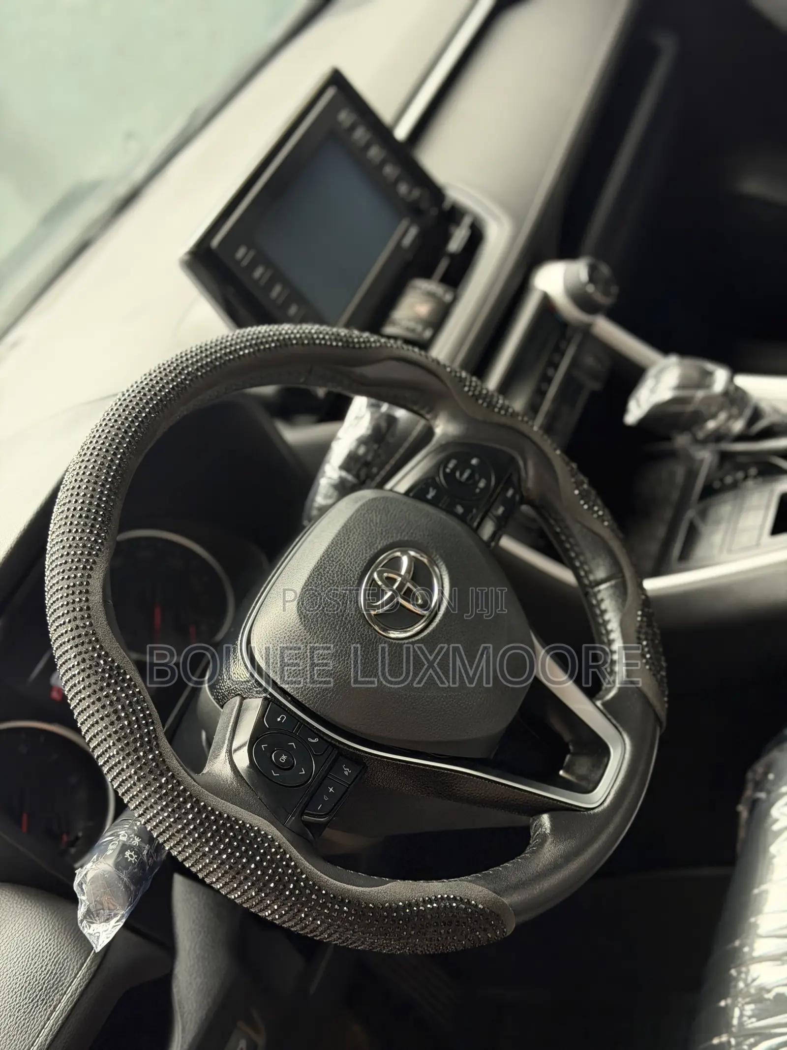 Toyota RAV4 XLE AWD 2020 Gray