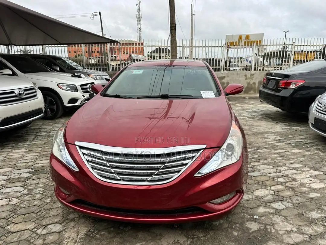 Hyundai Sonata Limited 2.0T Sedan (2.0L 4cyl 6A) 2011 Red