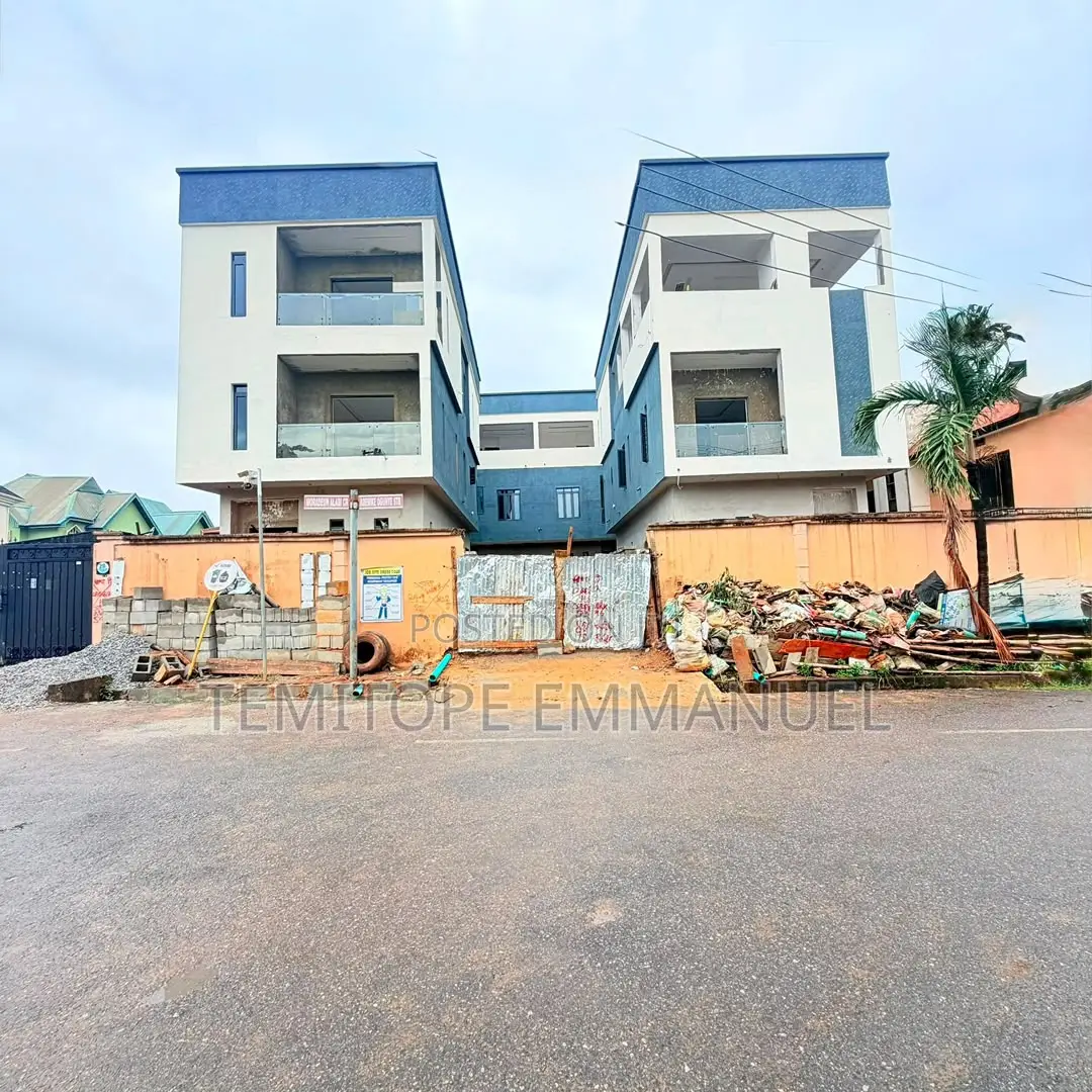 Furnished 4bdrm Duplex in GRA Phase 2 Shangisha for sale