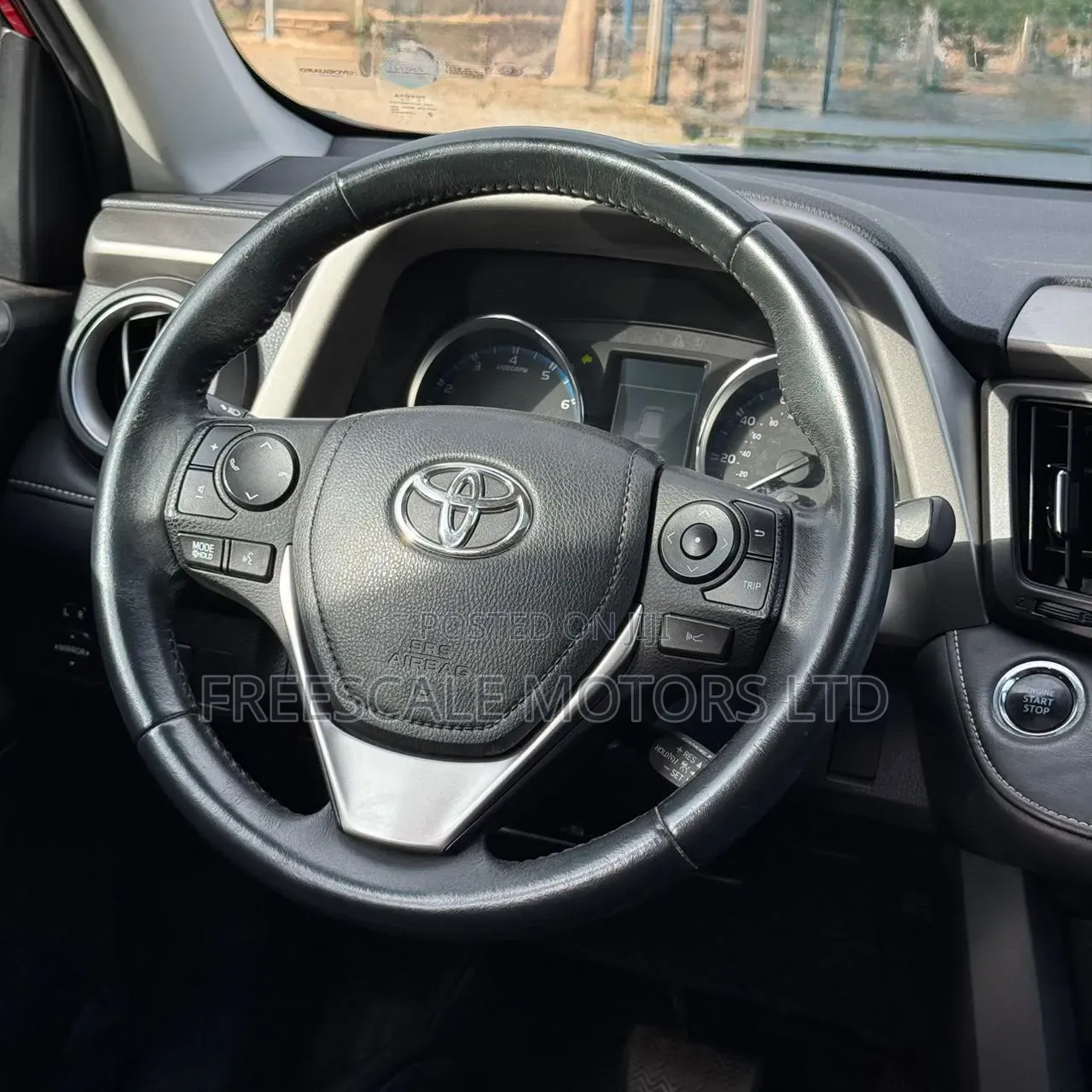 Toyota RAV4 2017 Red