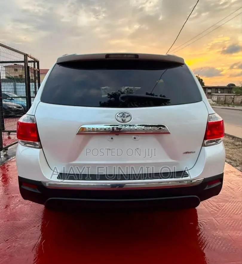 Toyota Highlander 2012 White