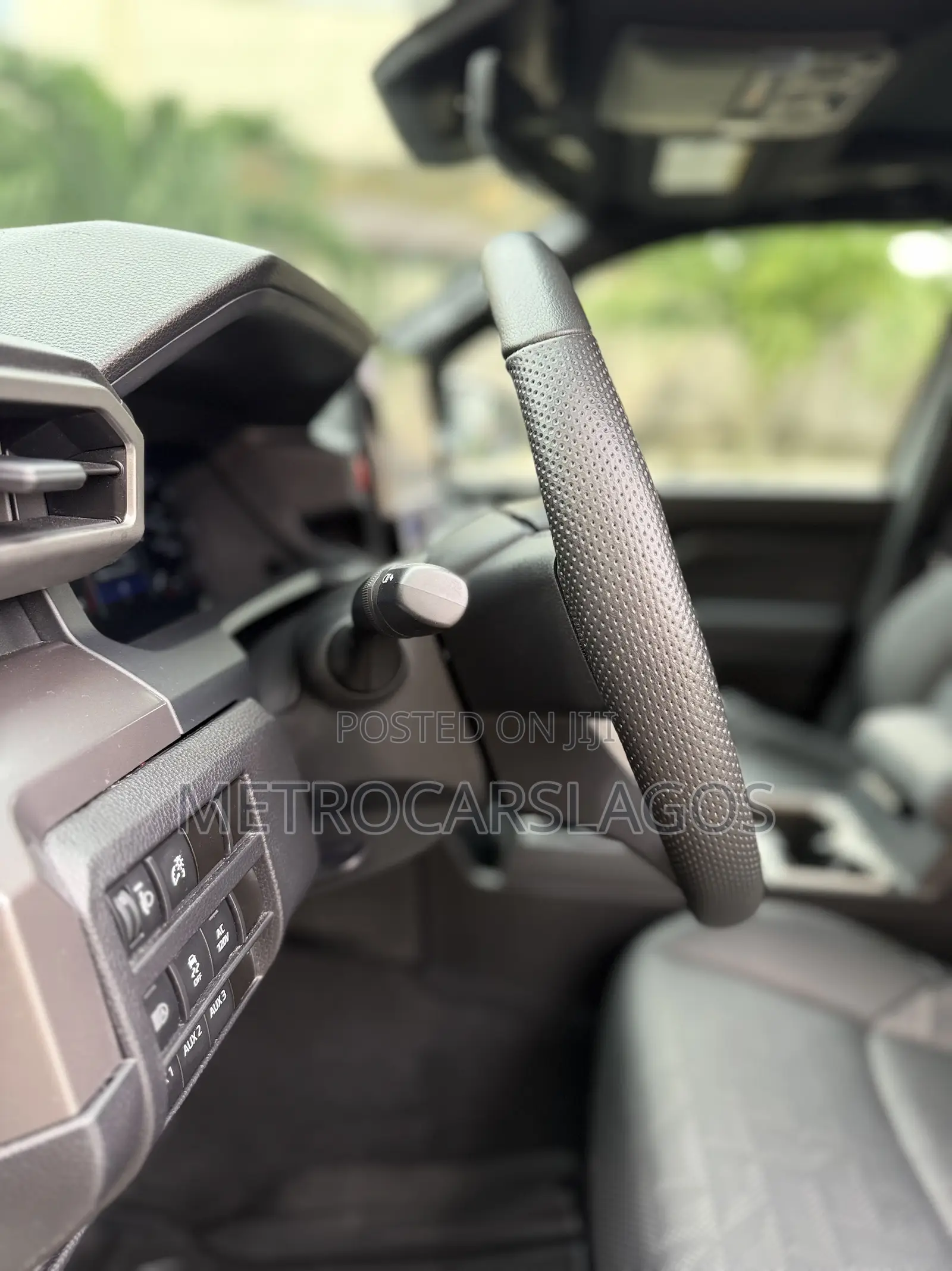 Toyota Tacoma 2024 White