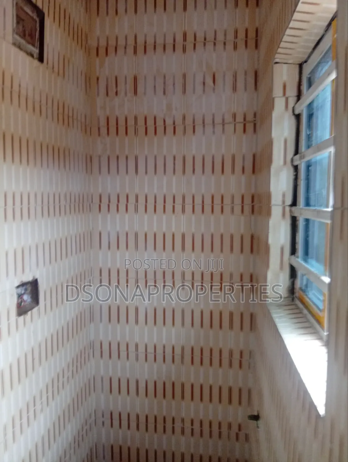 Mini Flat in Ishaga for rent