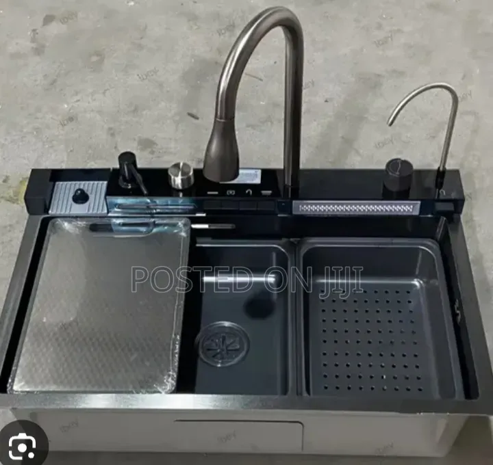 Multifunctional Special Kitchen Sink With Piano Button