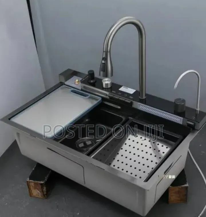 Multifunctional Special Kitchen Sink With Piano Button