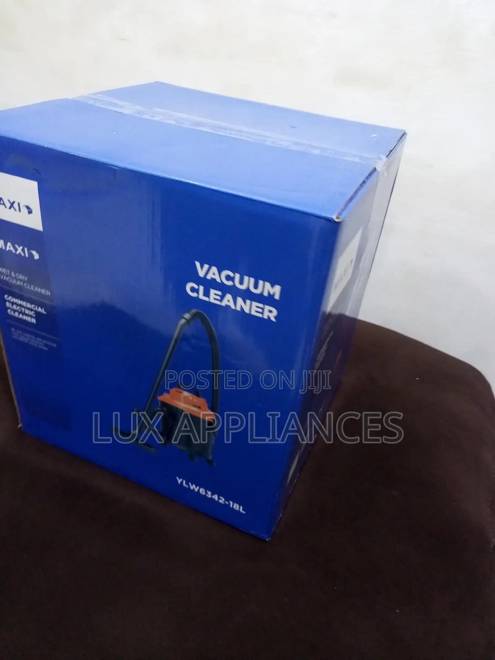 Utility Vacuum for Carpet and Floors