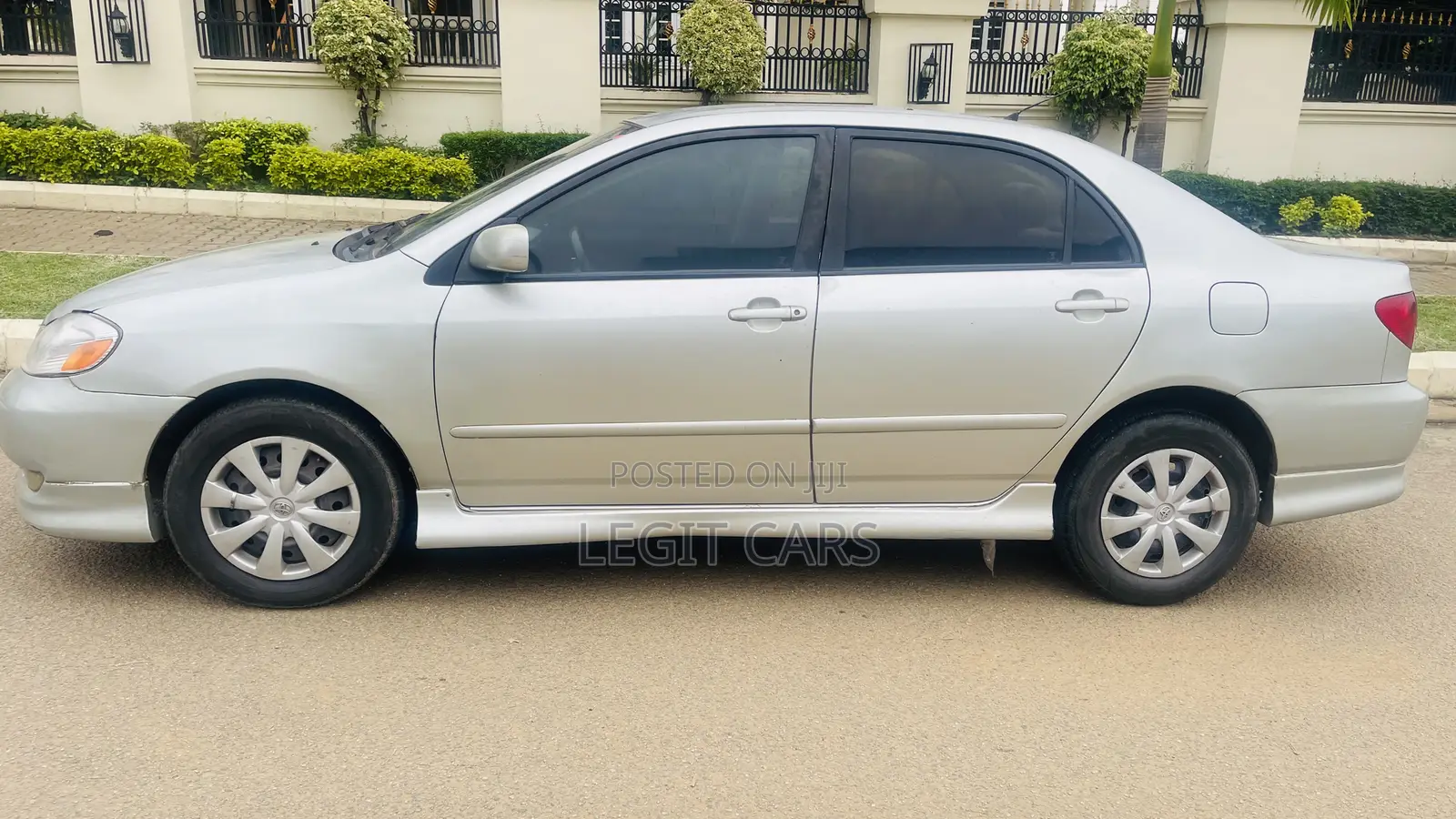 Toyota Corolla 2004 Silver