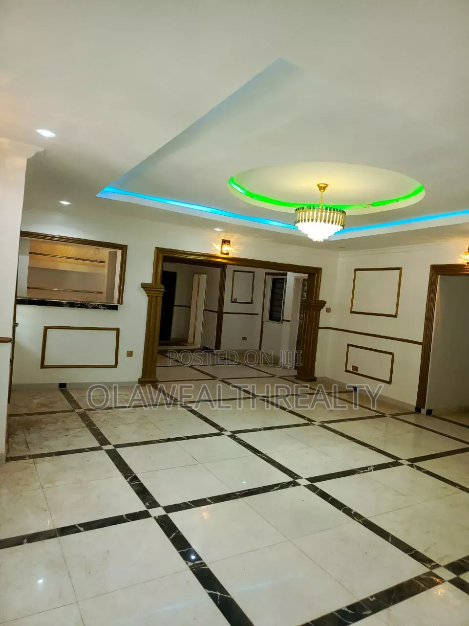 2bdrm Block of Flats in Alakia for rent