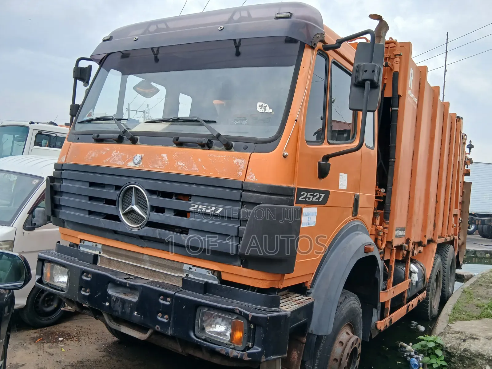 Mercedes Benz 2527