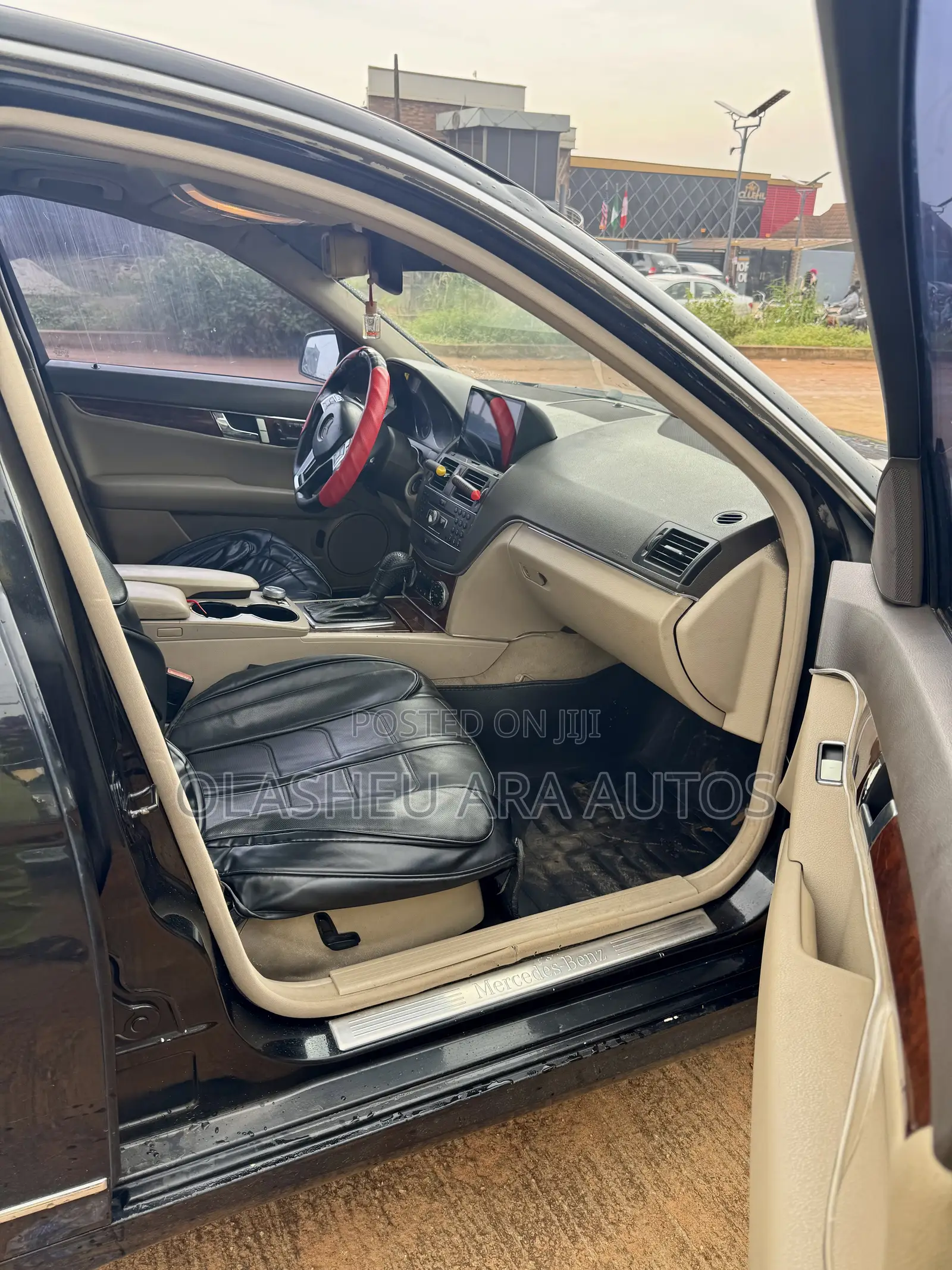 Mercedes-Benz C300 Luxury 4Matic Sedan AWD (3.0L 6cyl 7A) 2010 Black
