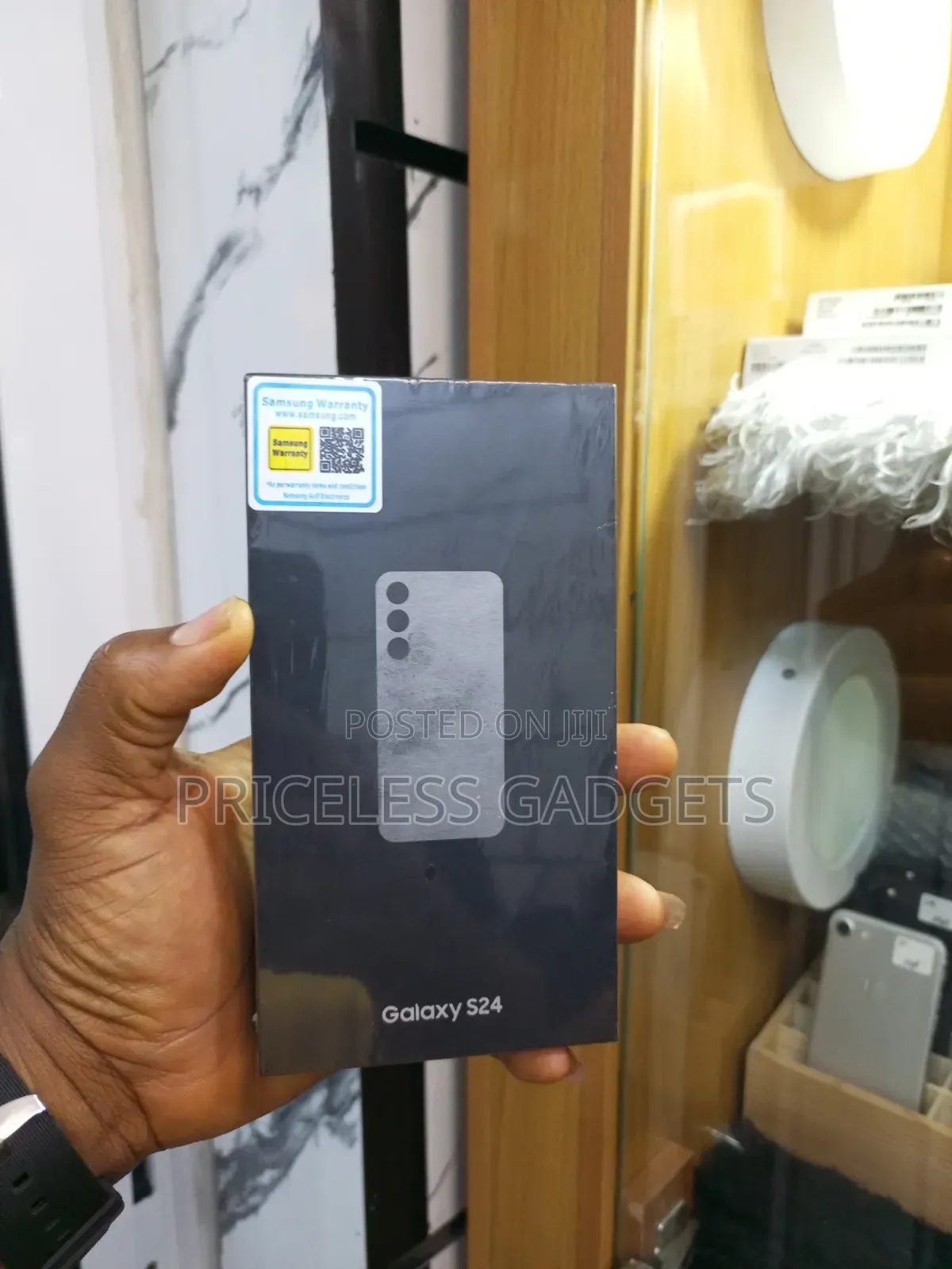 New Samsung Galaxy S24 128 GB Silver