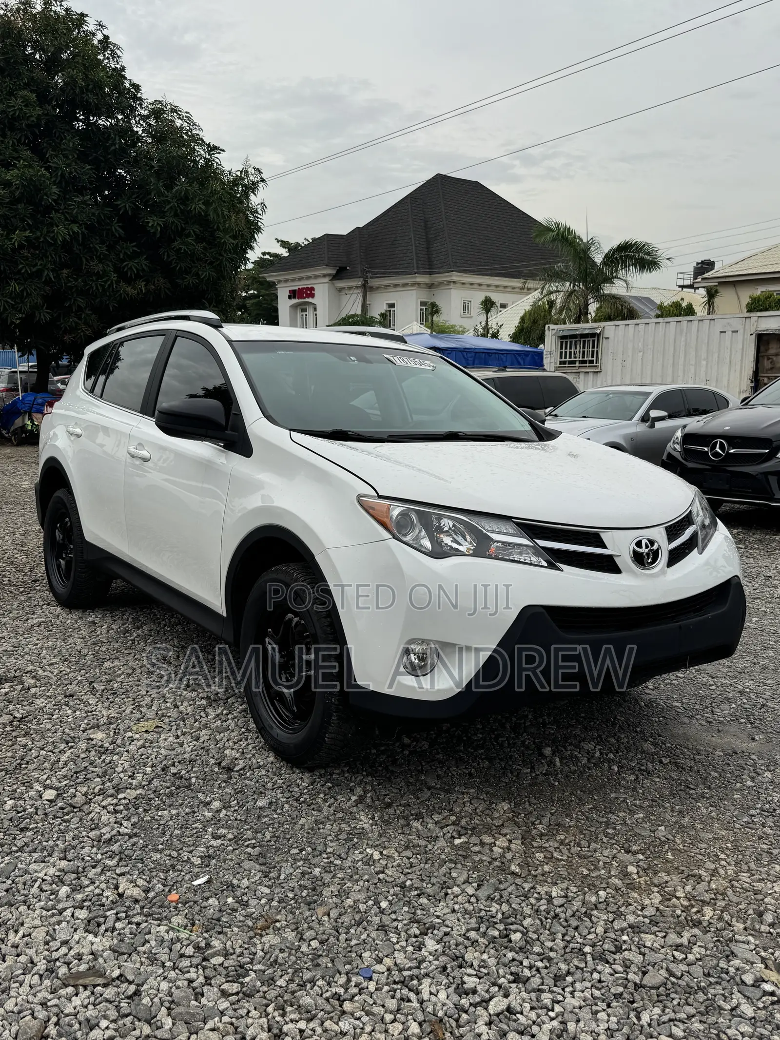 Toyota RAV4 LE 4dr SUV AWD (2.5L 4cyl 6A) 2014 White