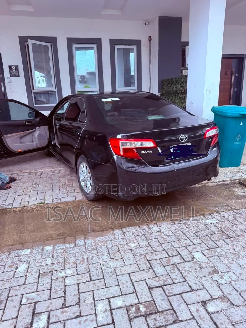 Toyota Camry SE 4dr Sedan (2.5L 4cyl 6A) 2013 Black