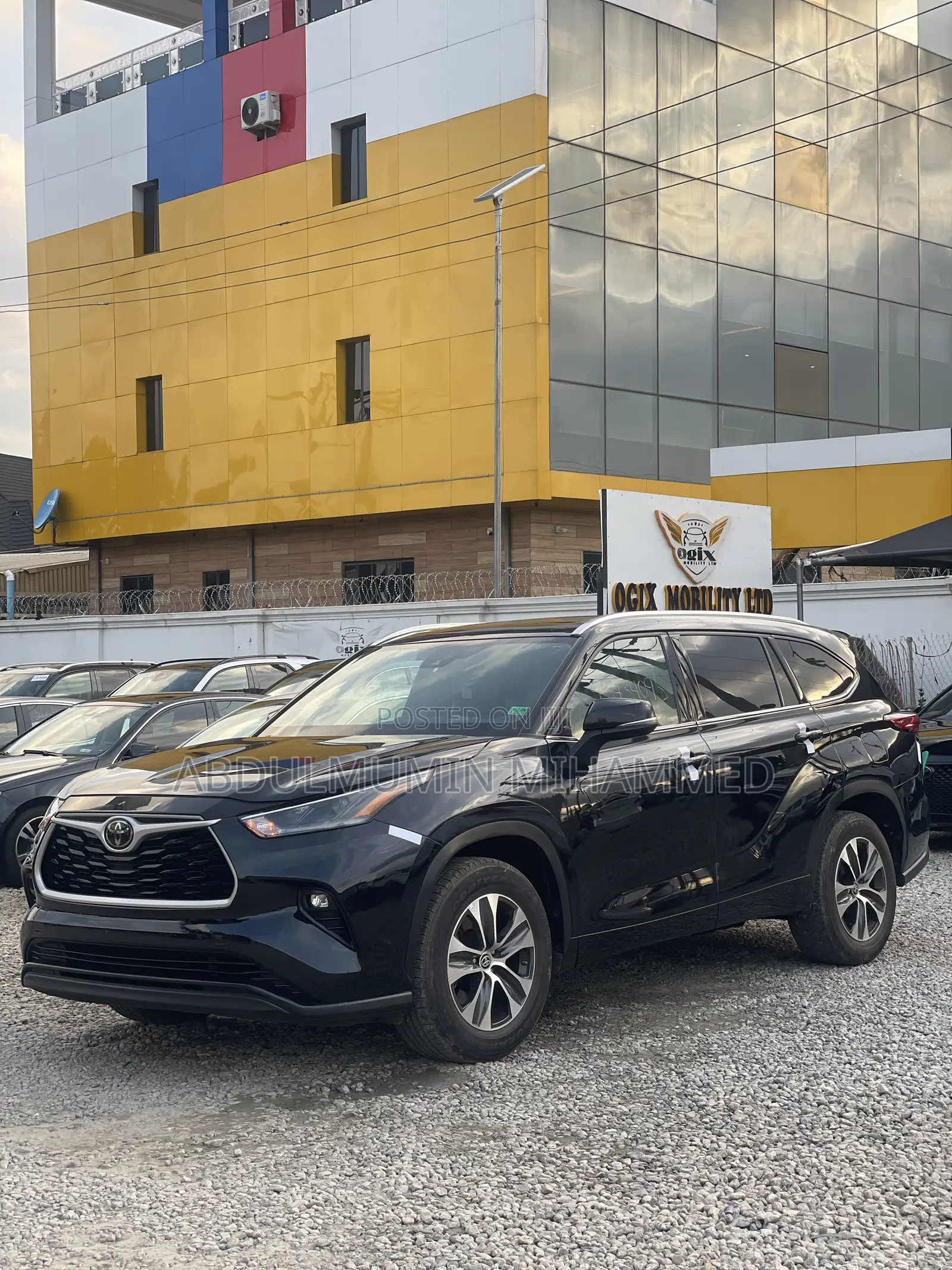 Toyota Highlander XLE 2021 Black