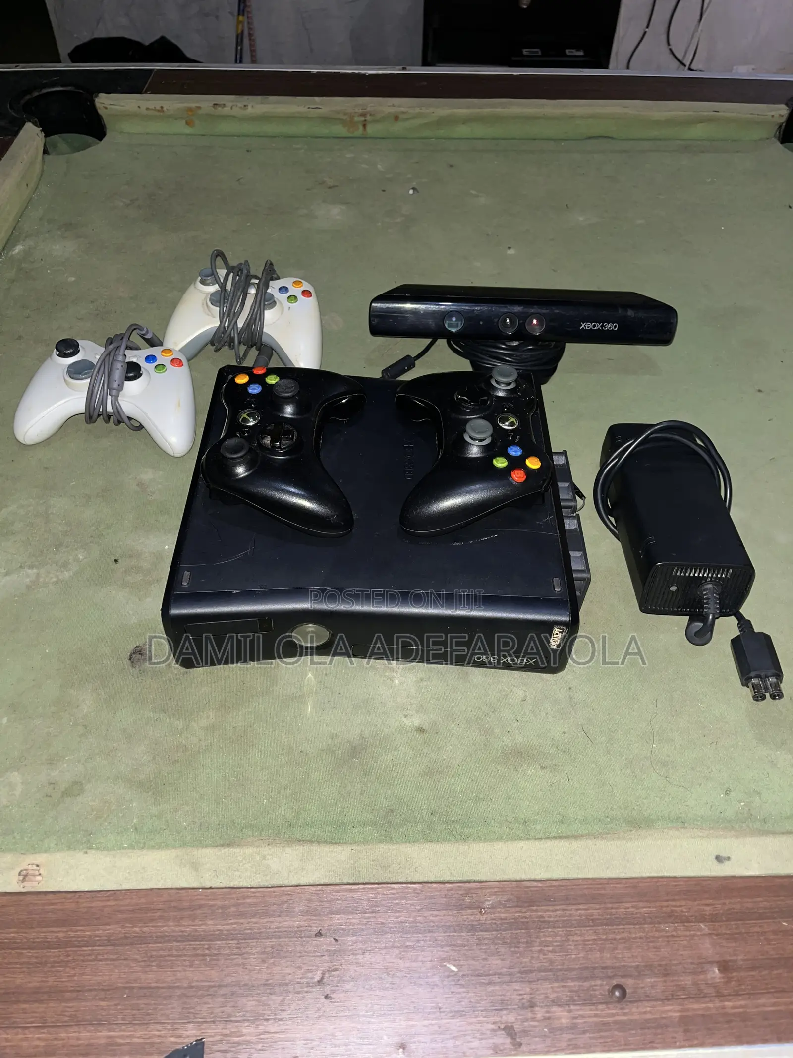 Xbox 360 Slim With Kinect, 13 Games and 4 Controllers