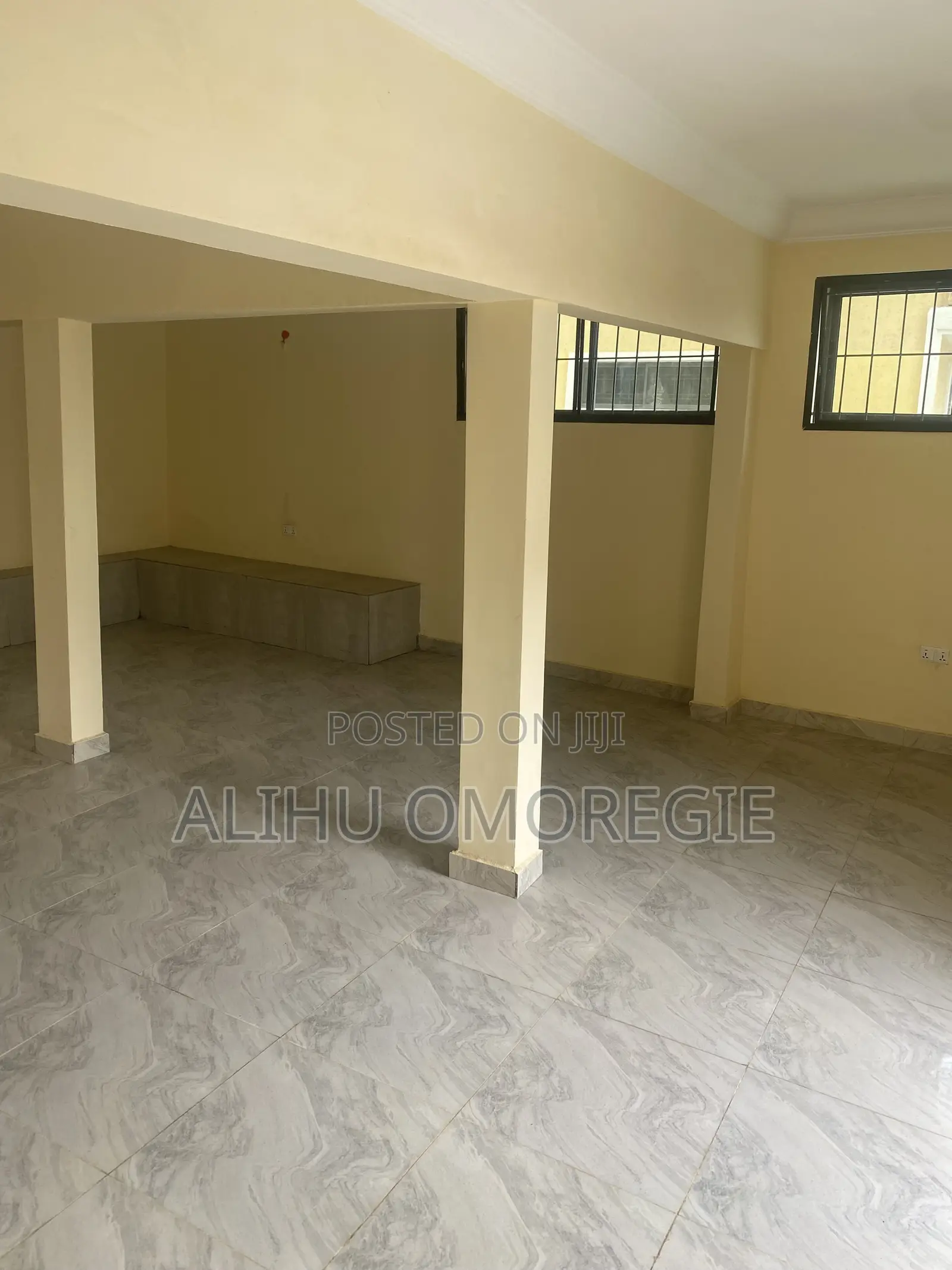 1bdrm Block of Flats in 54 Crescent, Gwarinpa for rent