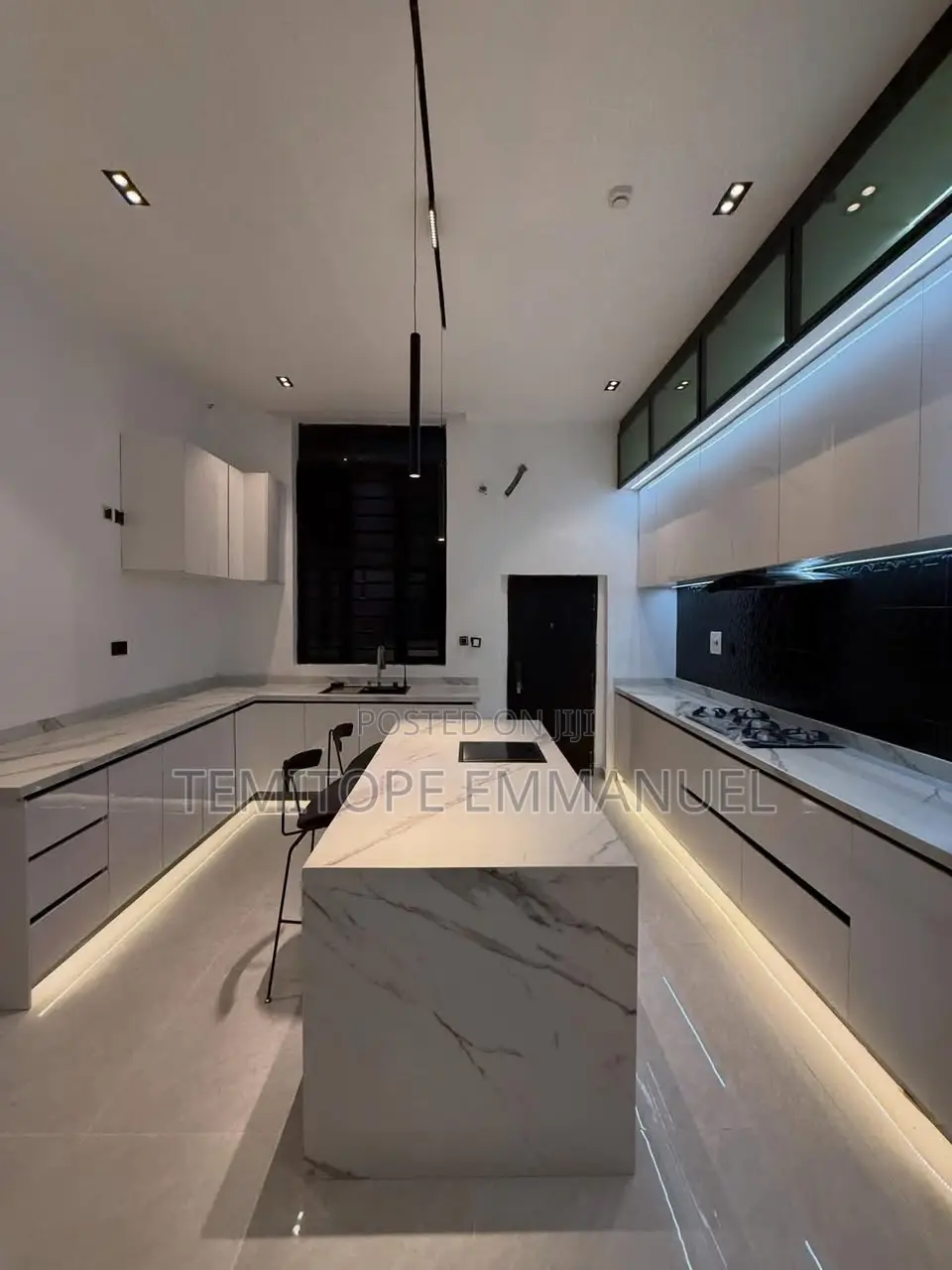 Furnished 5bdrm Duplex in Lekki for sale