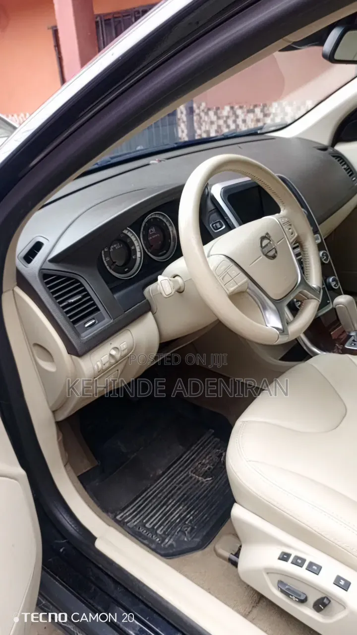 Volvo XC60 2012 Black