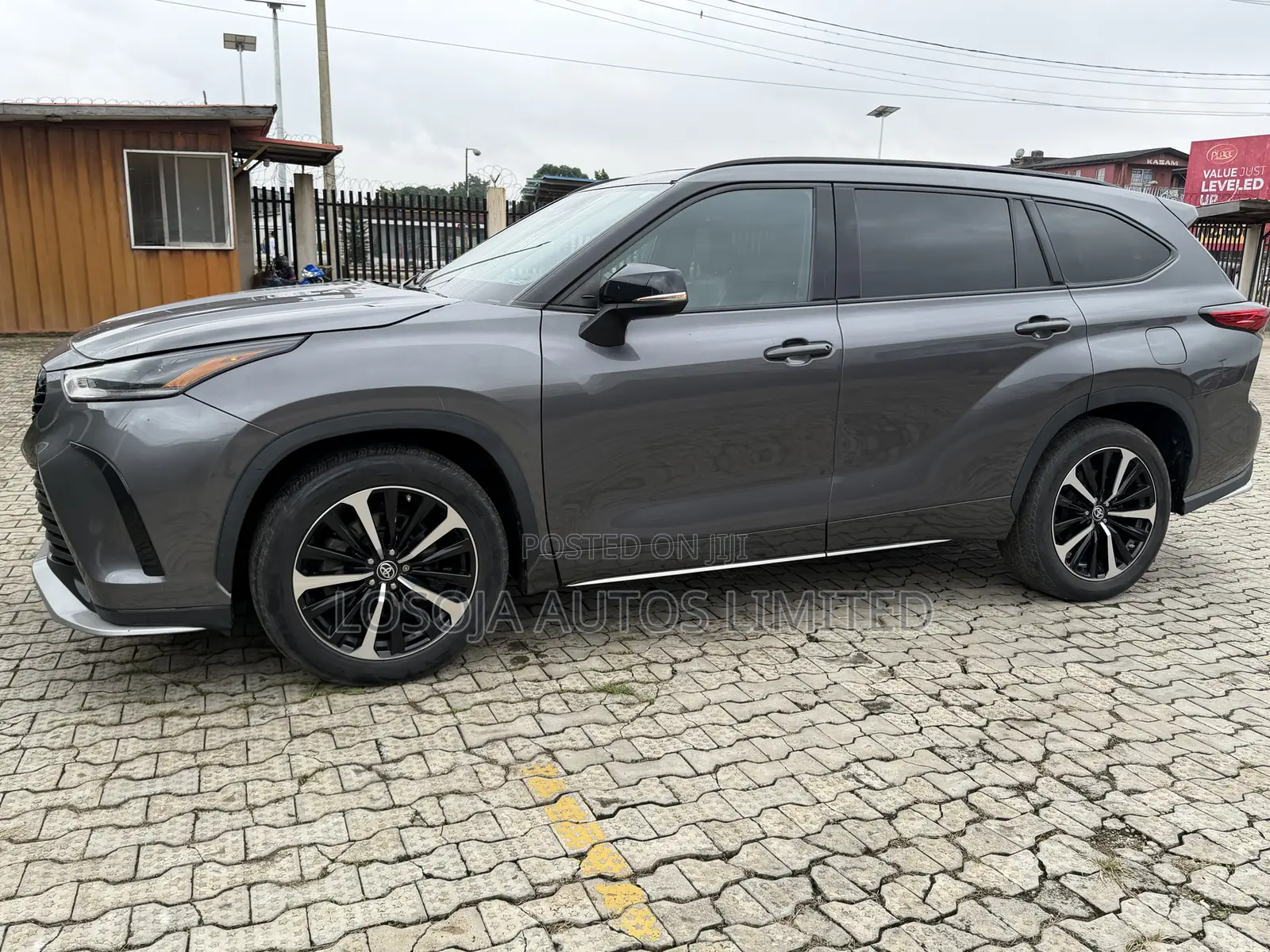 Toyota Highlander XSE 2021 Gray