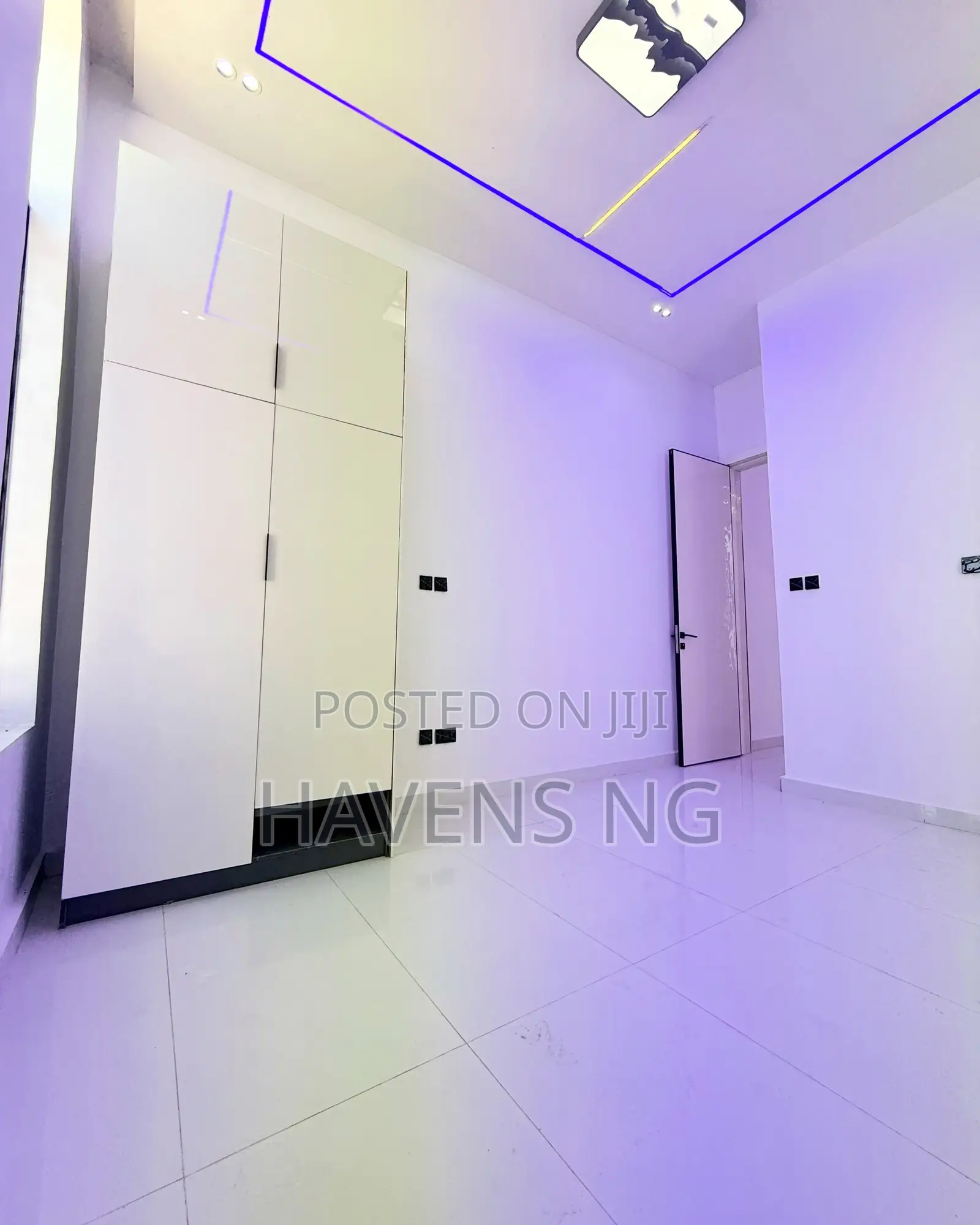 5bdrm Duplex in Lekki Phase 2 for sale