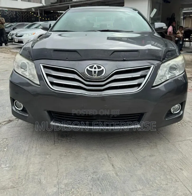 Toyota Camry 2008 Gray