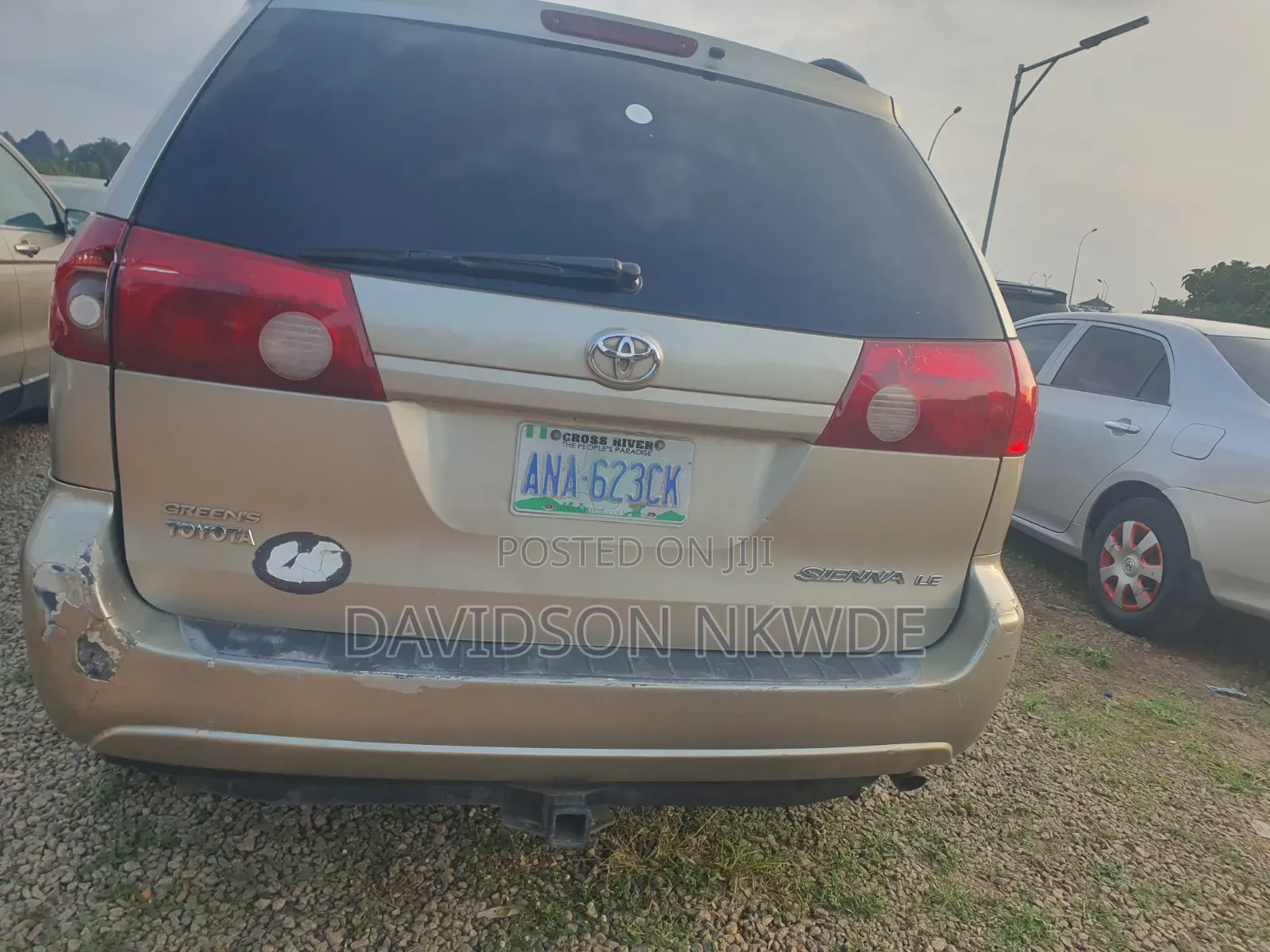 Toyota Sienna 2006 Gold