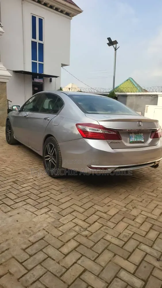 Honda Accord 2014 Silver