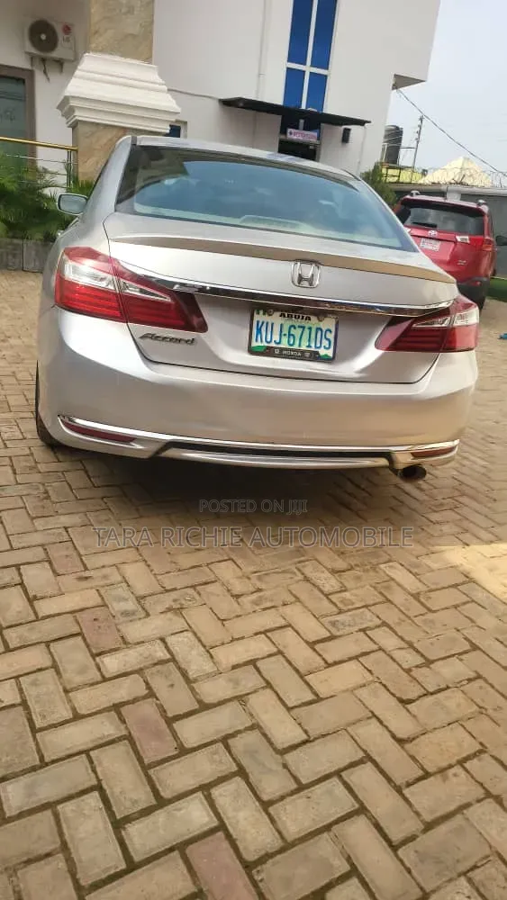 Honda Accord 2014 Silver