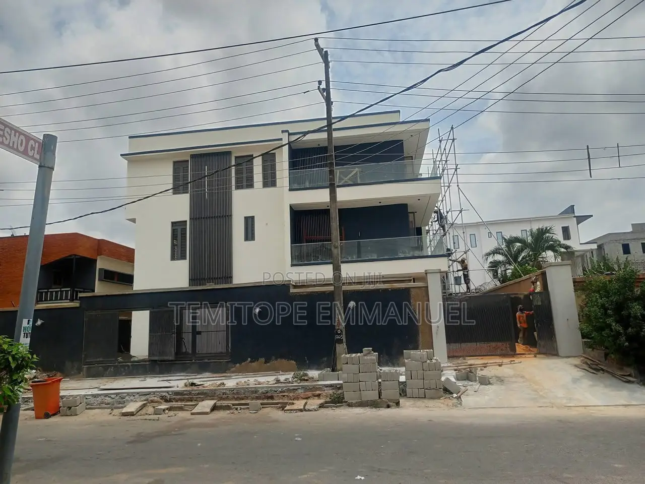 Furnished 4bdrm Duplex in Ogudu GRA for sale