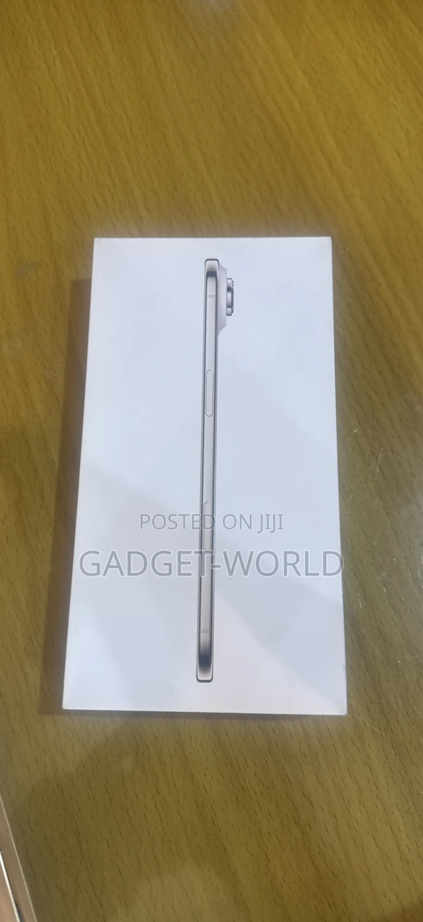 New Apple iPhone Air 256 GB Gold