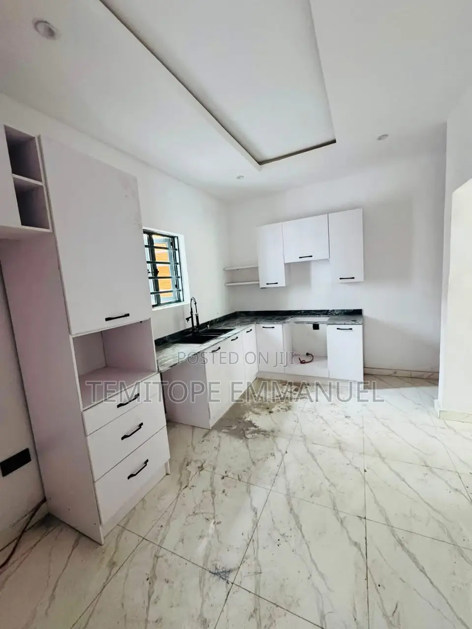 Furnished 3bdrm Apartment in Gbagada for sale