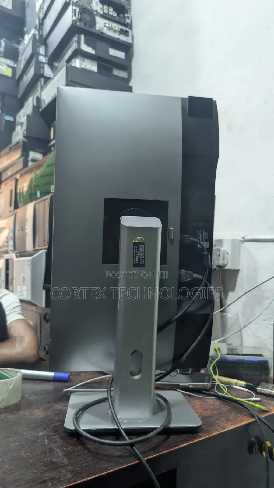 24 Inches Dell Ultrasharp 1080 P U2419h