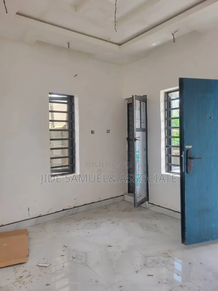 Furnished Mini Flat in Ayobo for rent