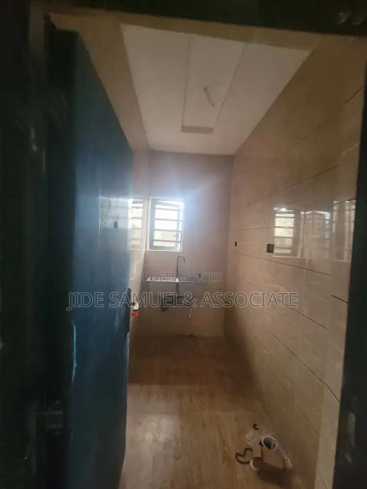 Furnished Mini Flat in Ayobo for rent