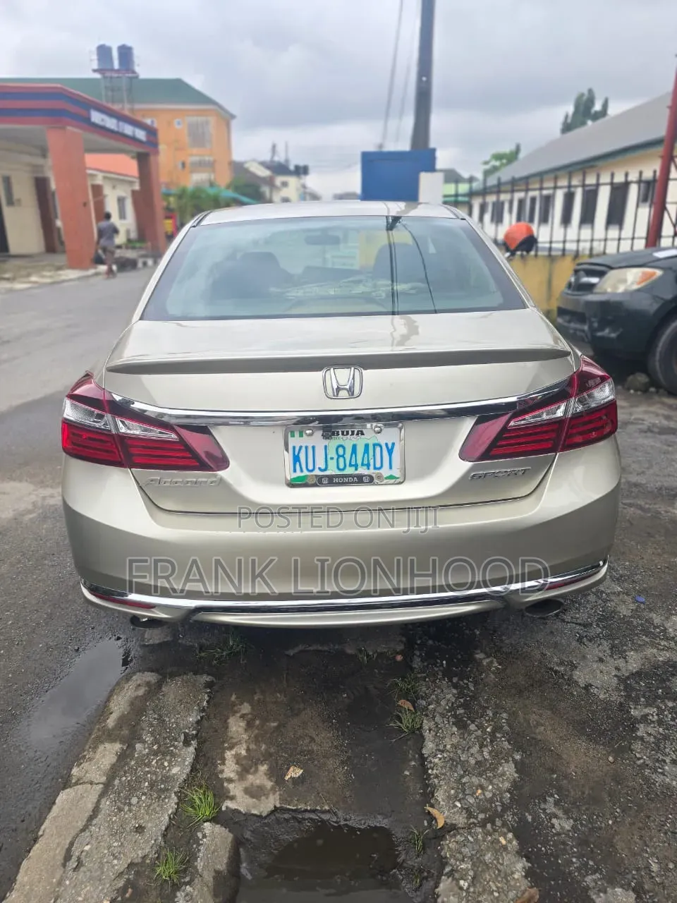 Honda Accord 2012 Gold