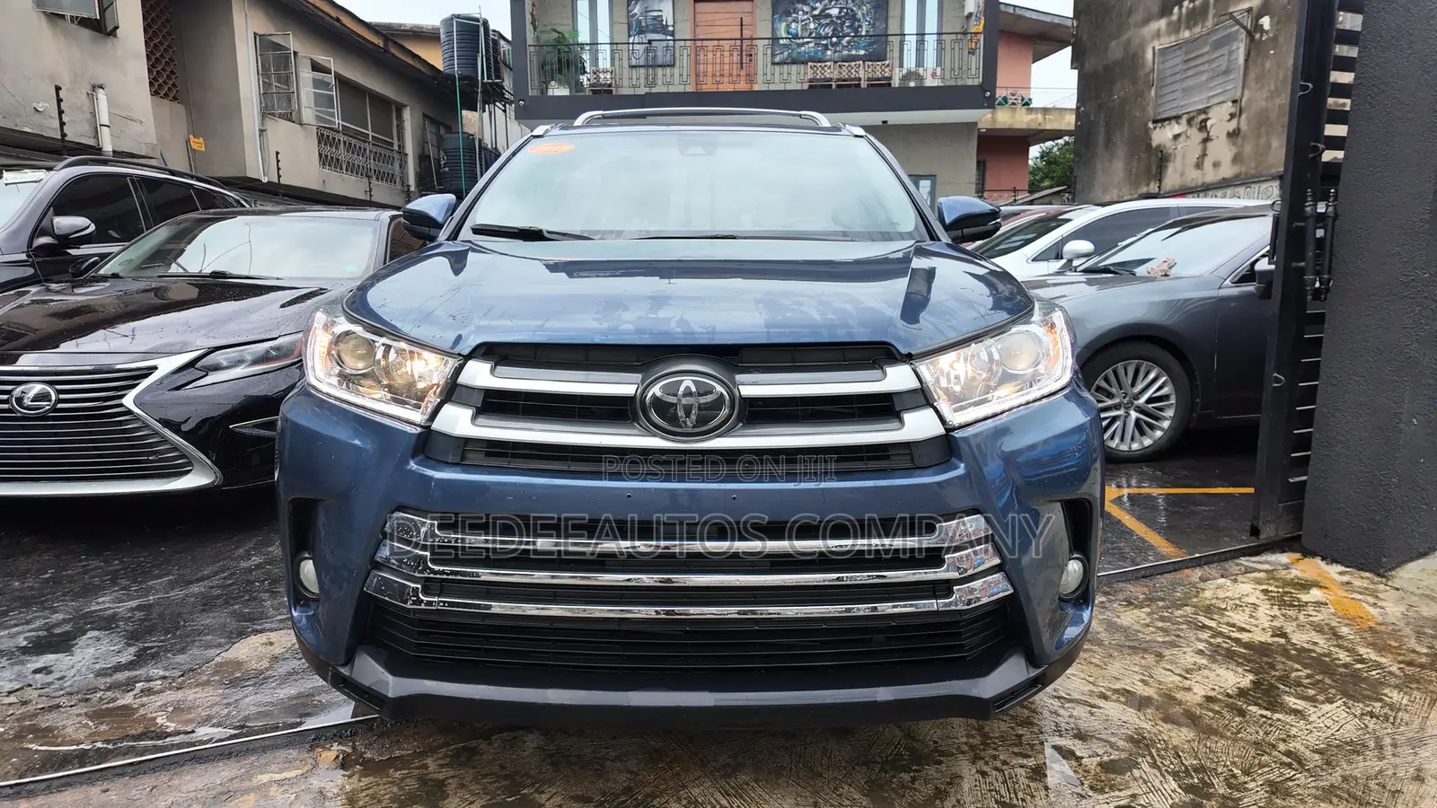 Toyota Highlander XLE 2019 Blue