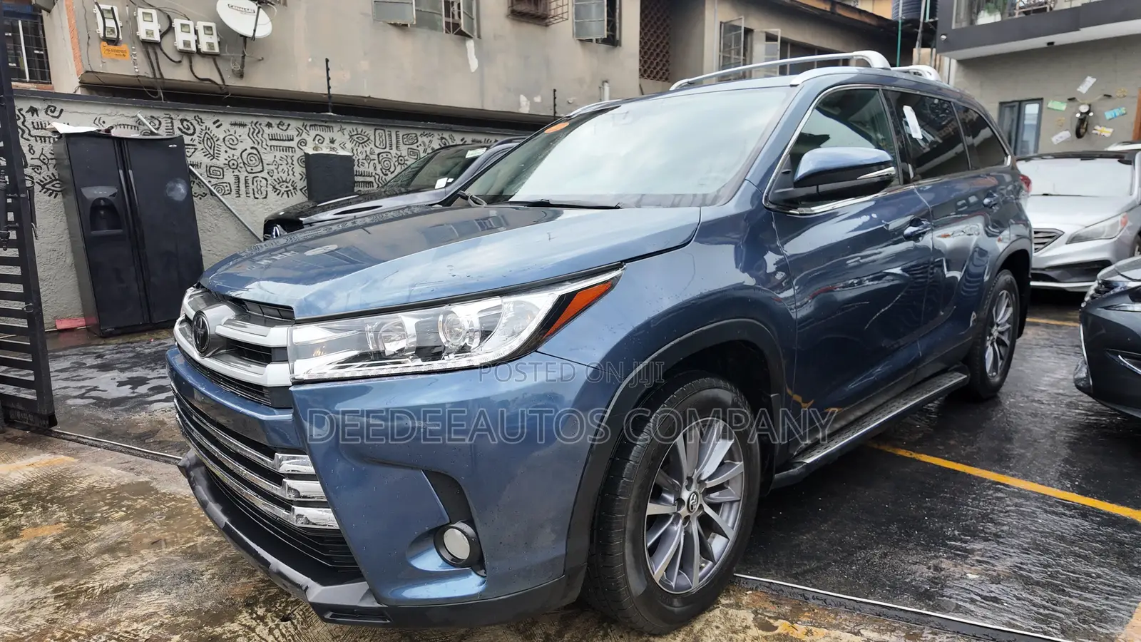 Toyota Highlander XLE 2019 Blue