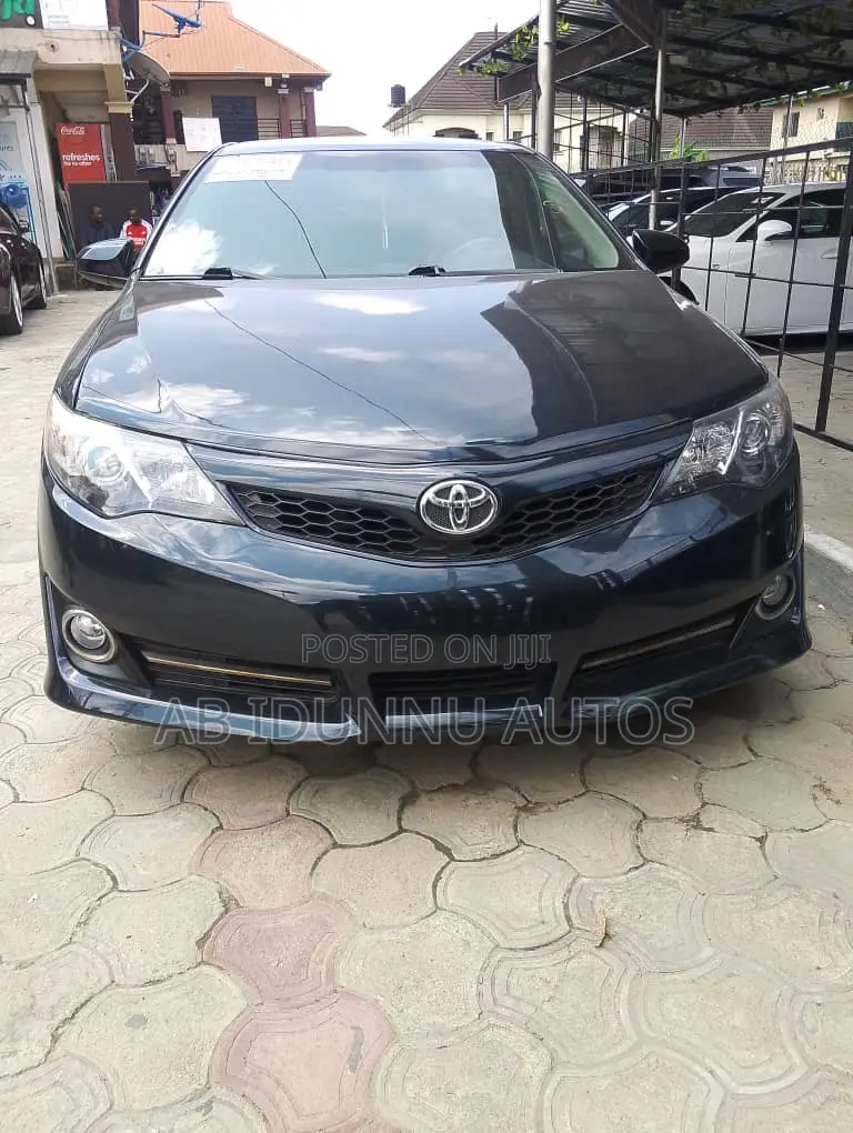 Toyota Camry SE Sport 4dr Sedan (2.5L 4cyl 6A) 2014 Black