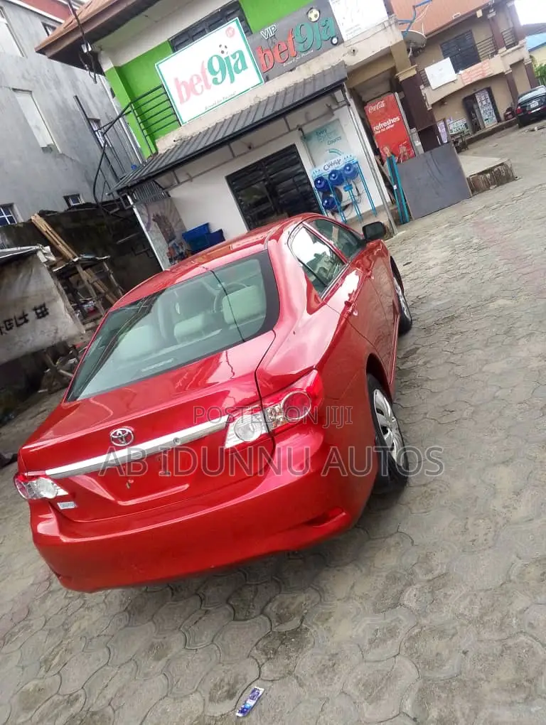 Toyota Corolla LE 4dr Sedan (1.8L 4cyl 4A) 2012 Red