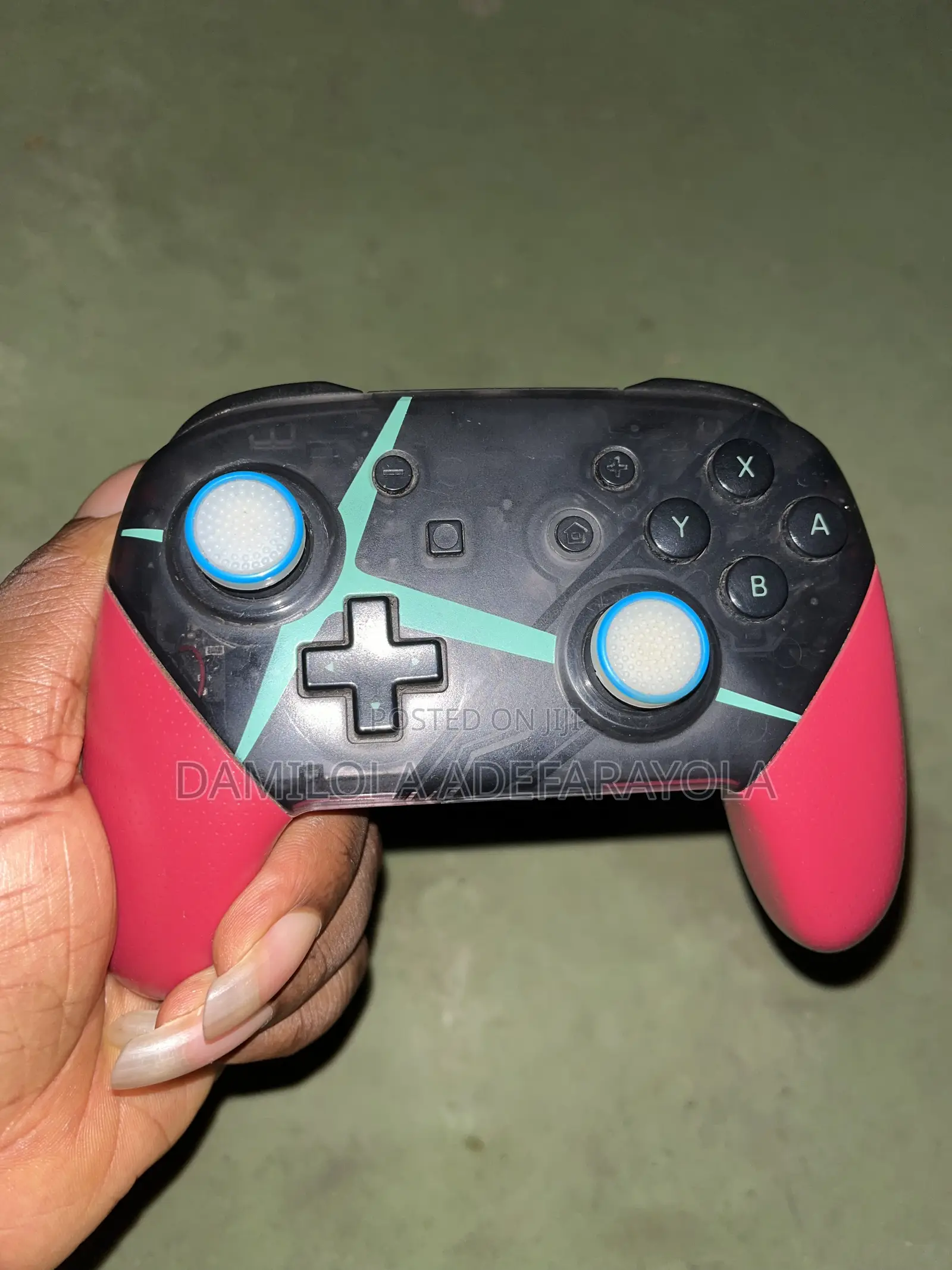 Used Nintendo Switch Pro Controller (Xenoblade Chronicles 2 Edition)