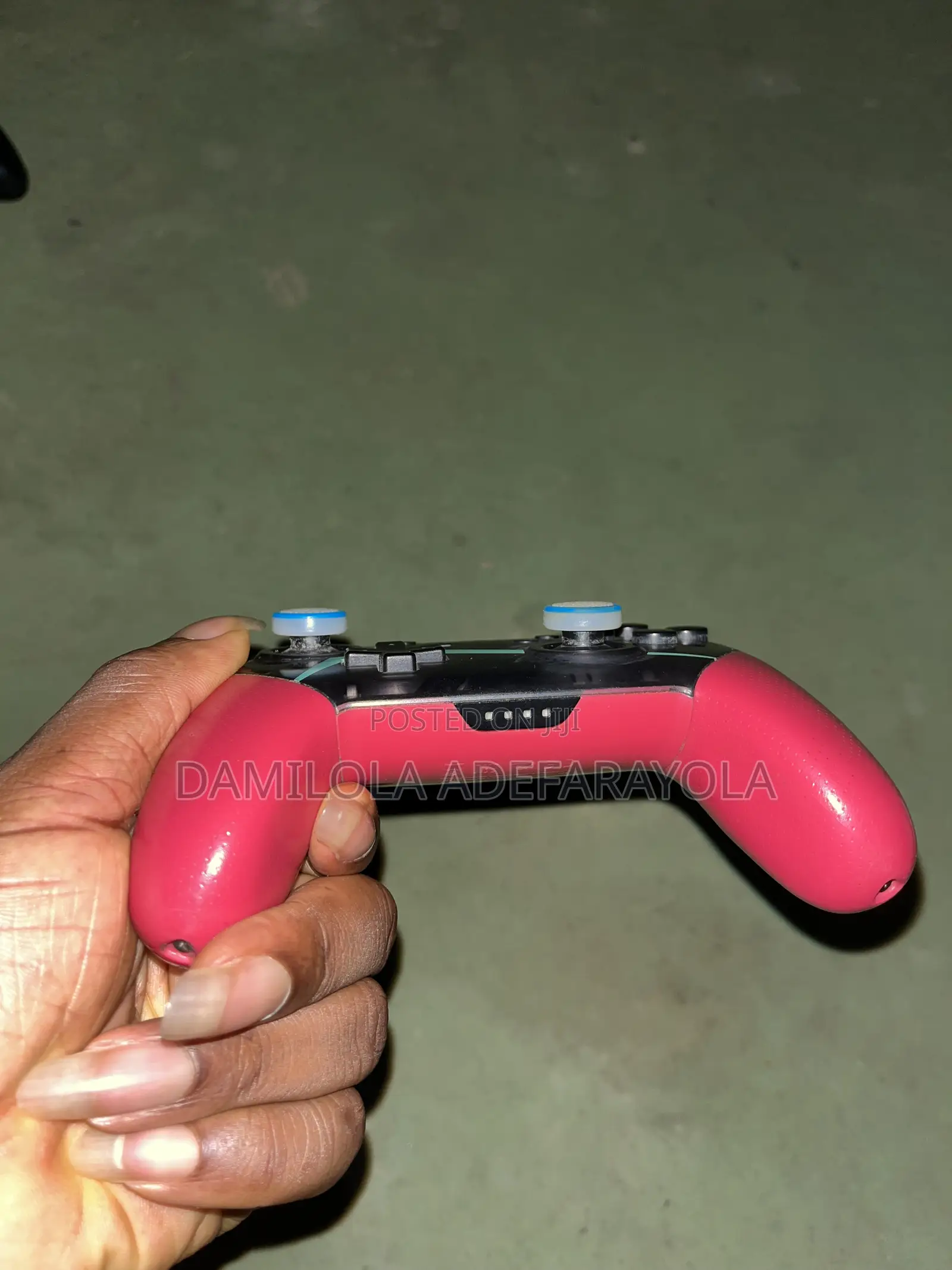 Used Nintendo Switch Pro Controller (Xenoblade Chronicles 2 Edition)