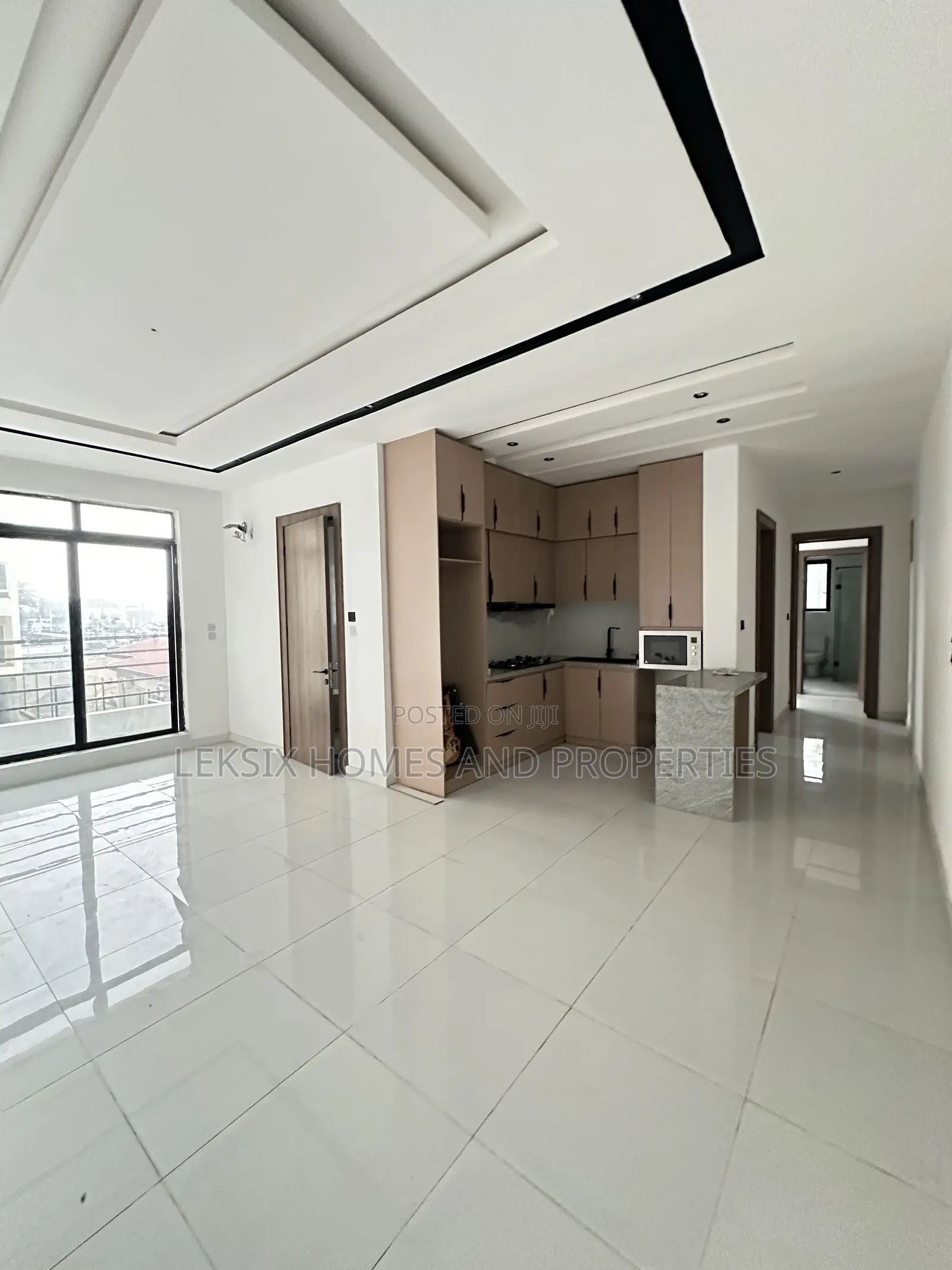 2bdrm Apartment in A Well Secured, Lekki Phase 1 for sale