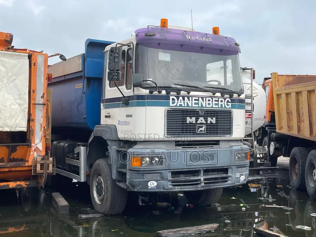 Man Truck 33403 1999 White