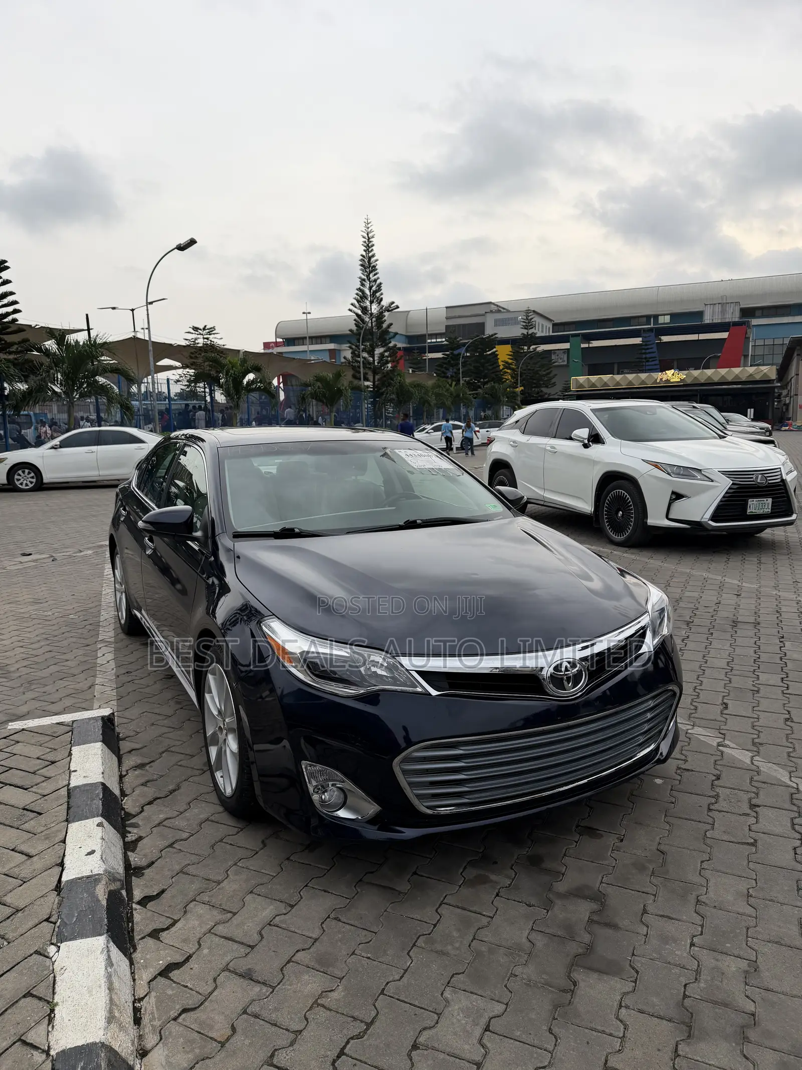 Toyota Avalon XLE Touring 4dr Sedan (3.5L 6cyl 6A) 2014 Blue