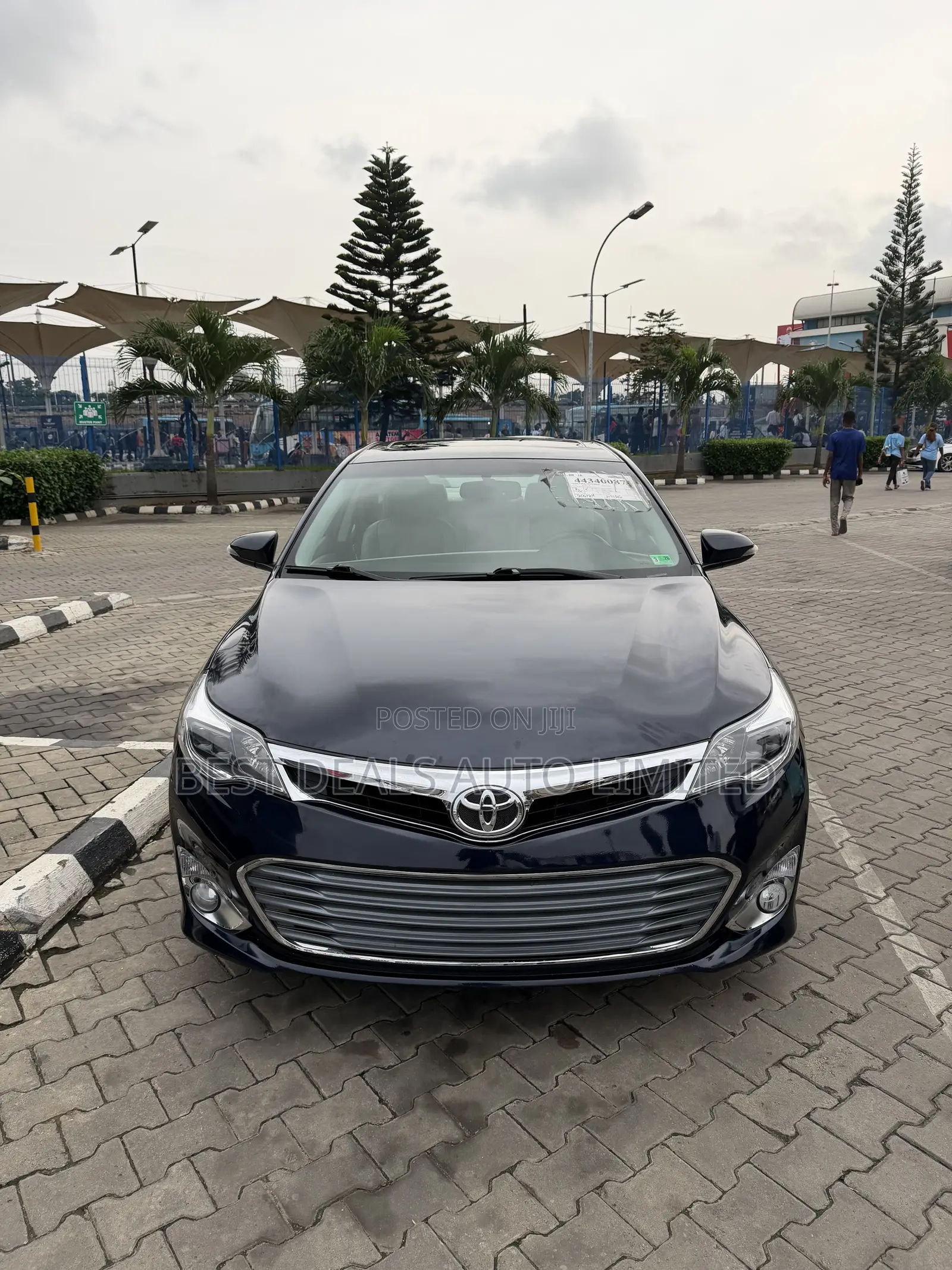Toyota Avalon XLE Touring 4dr Sedan (3.5L 6cyl 6A) 2014 Blue