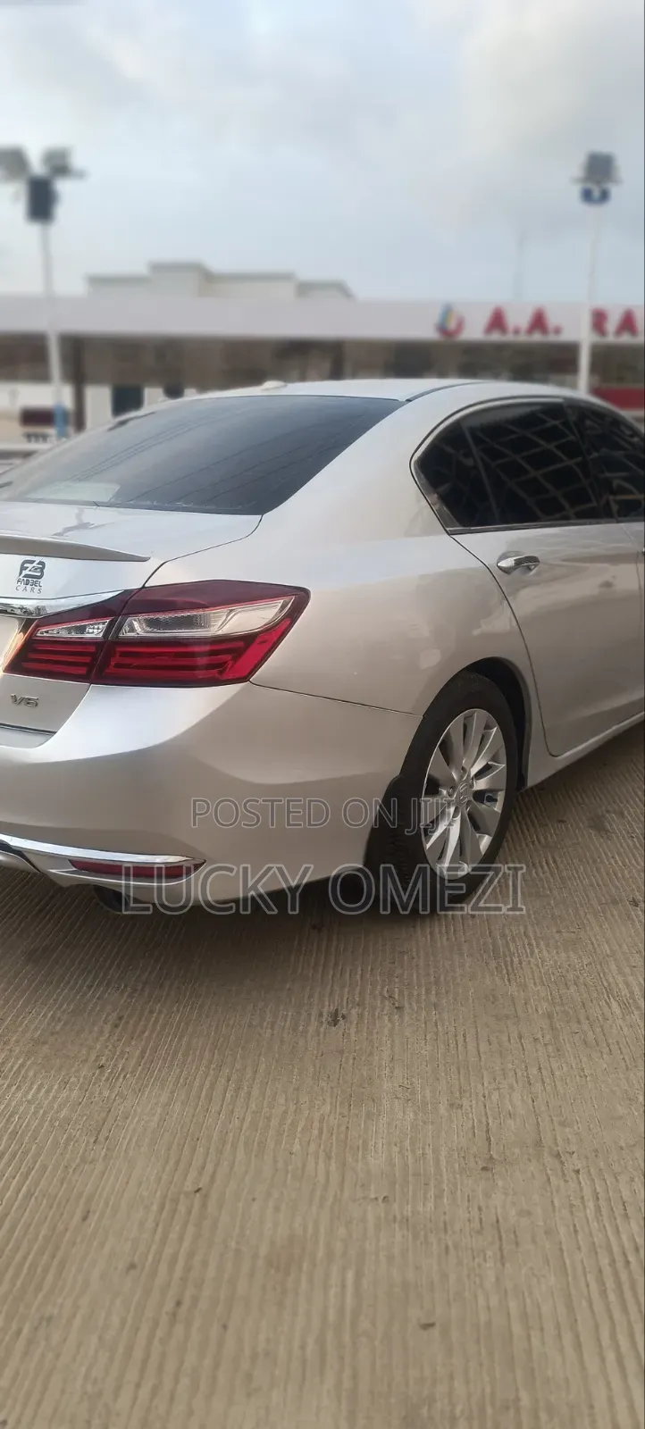 Honda Accord EX-L V-6 4dr Sedan FWD (3.5L 6cyl 6A) 2013 Silver