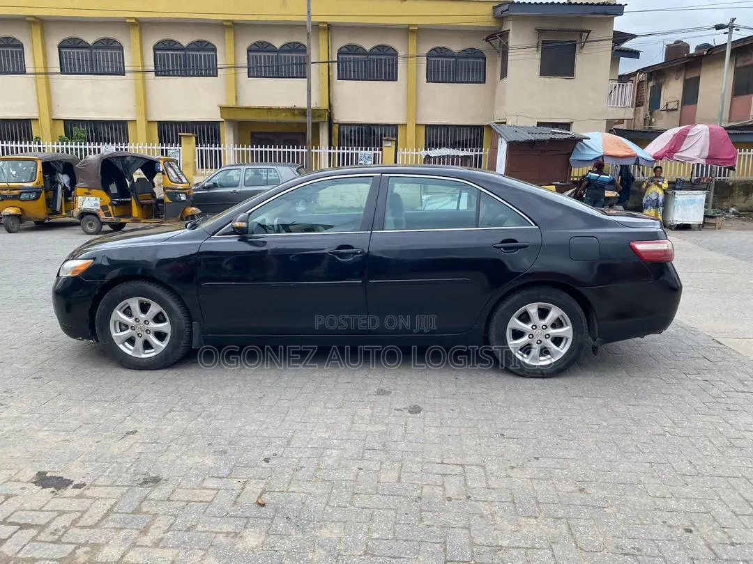 Toyota Camry LE 4dr Sedan (2.4L 4cyl 5A) 2009 Black