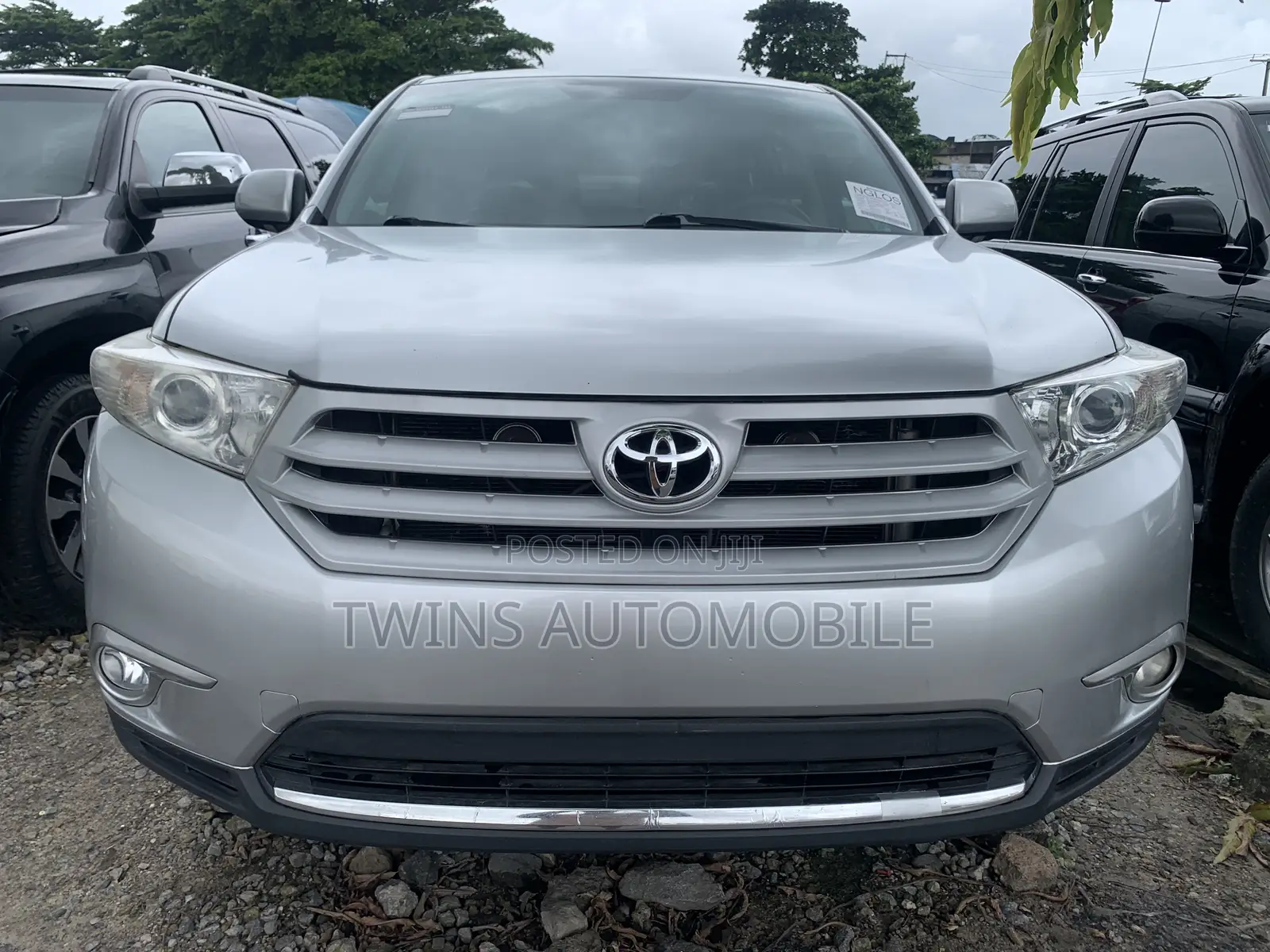 Toyota Highlander Limited 3.5l 4WD 2013 Silver