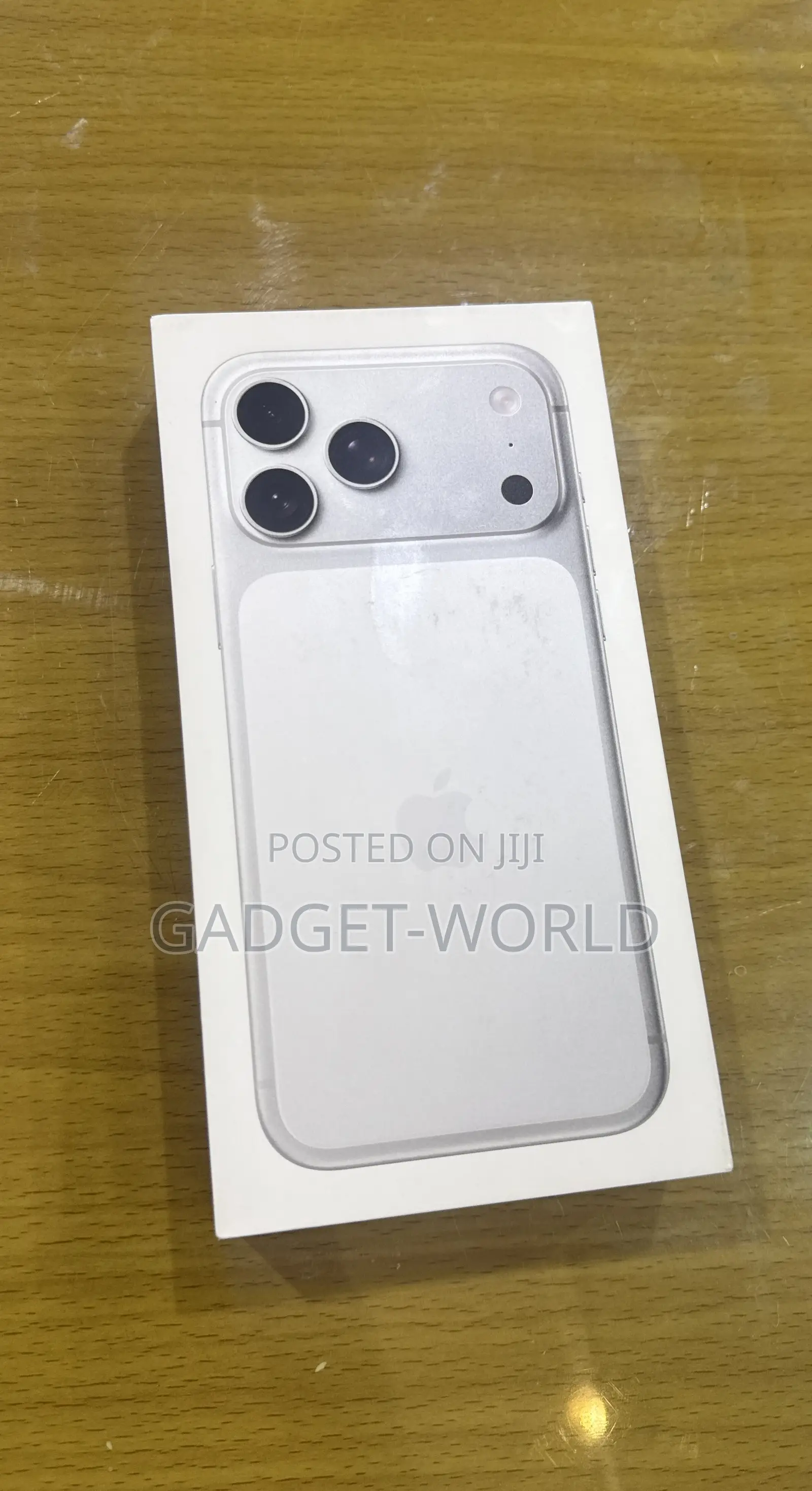 New Apple iPhone 17 Pro Max 2 TB Silver